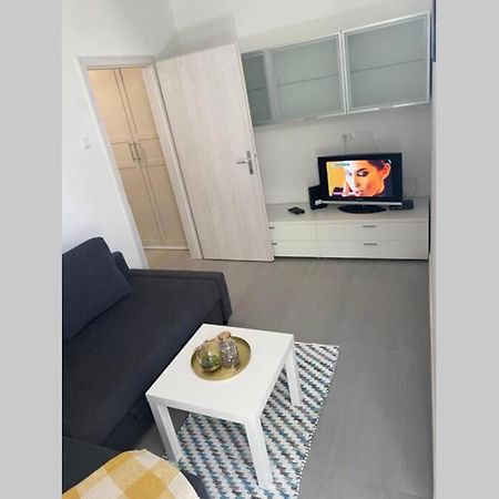 דירות קופר Lexi Apartma מראה חיצוני תמונה